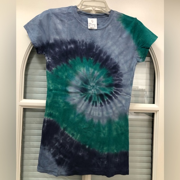 Stranded Tops - 💙💚 Bluish-Green Standed Tie-Dye Top.